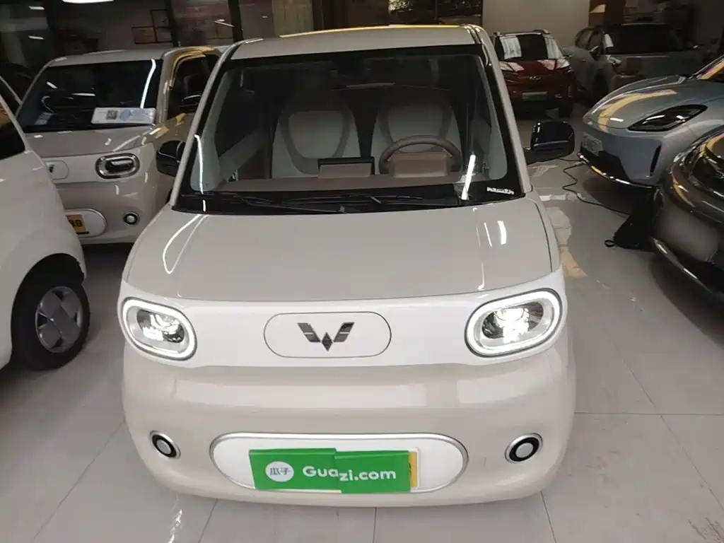 Wuling MINIEV — миниатюра 3