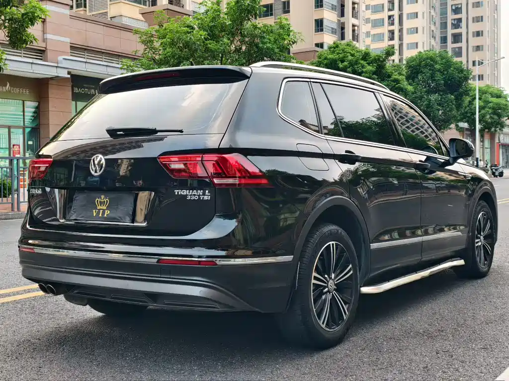 Volkswagen Tiguan L L 2020 330TSI AT Comfort VI