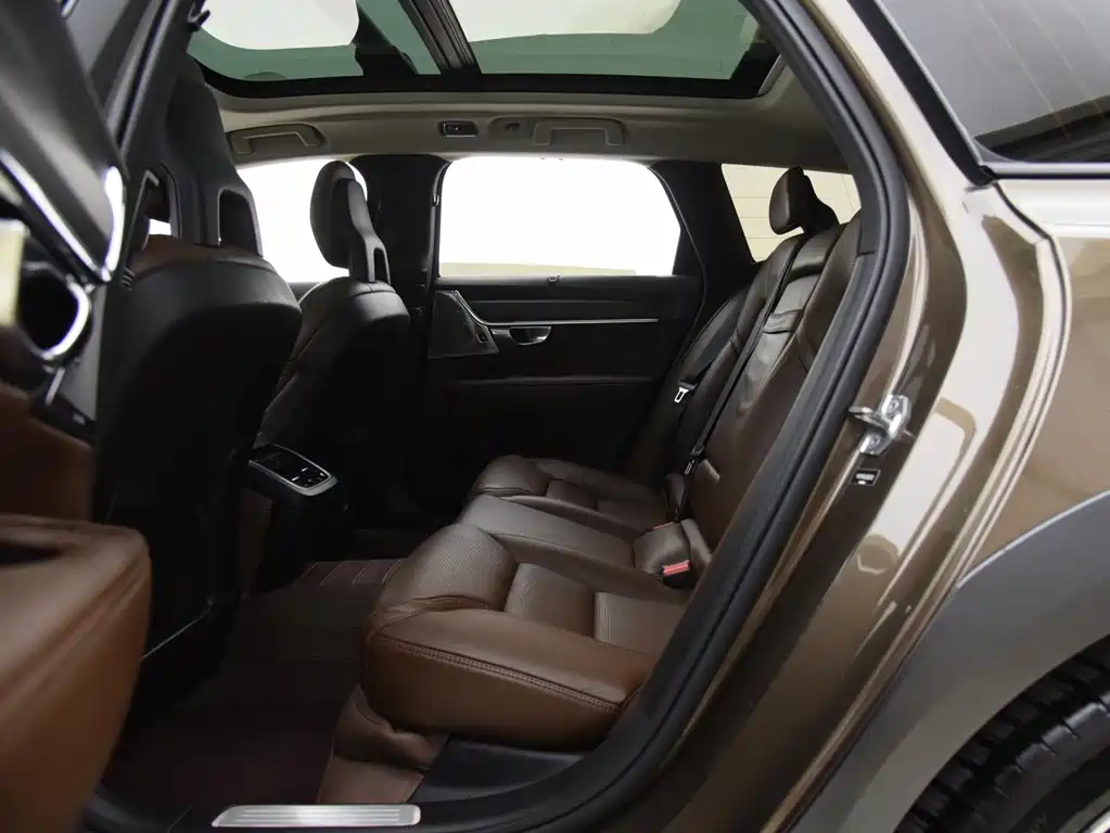 Volvo V90 — миниатюра 6