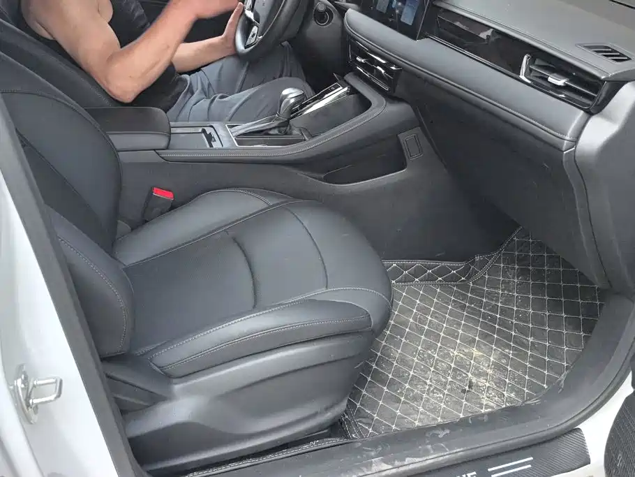 Roewe i5 — миниатюра 8