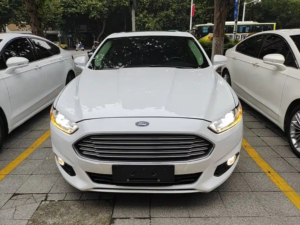 Ford Mondeo — миниатюра 3