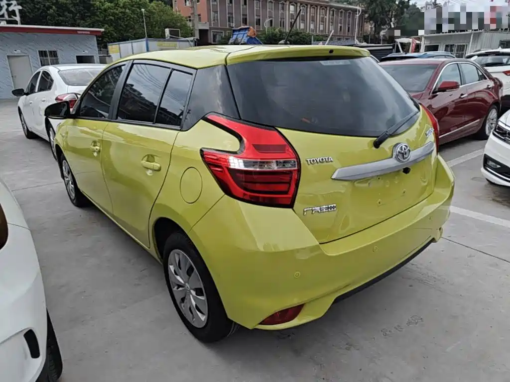 Toyota Yaris L — миниатюра 5
