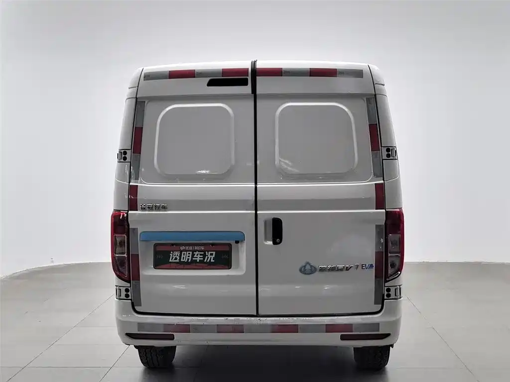 CHANGAN CROSS STAR V7 EV