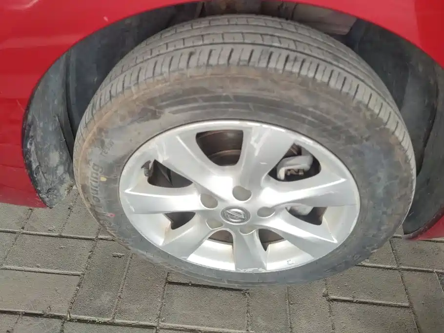 Nissan Tiida 2011 1.6L CVT
