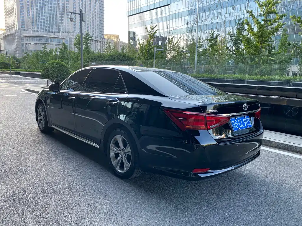 Toyota Crown 2015 2.5L Standard