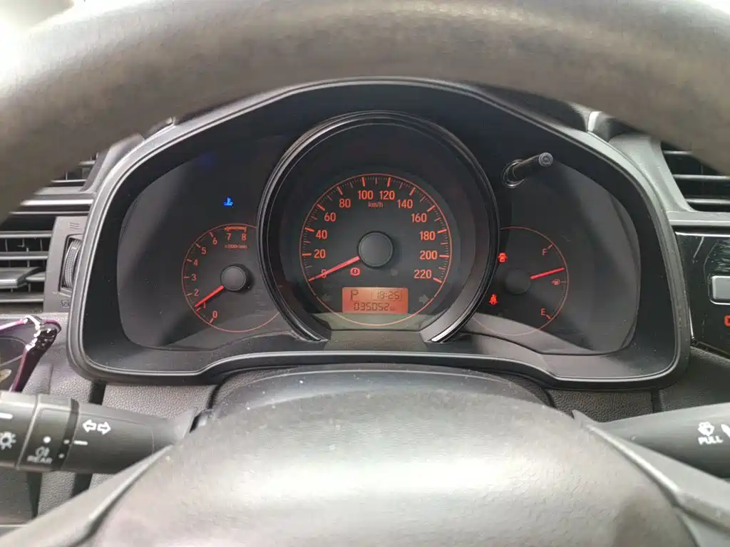 Honda Fit — миниатюра 12
