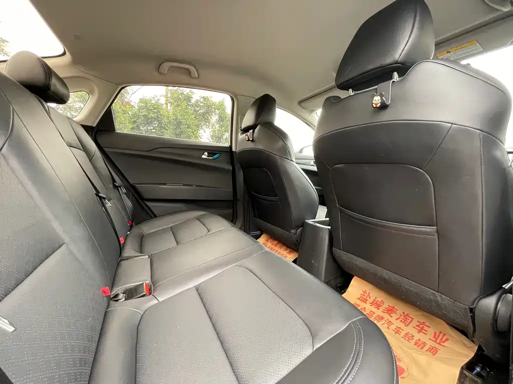 Changan Eado New Energy — миниатюра 11