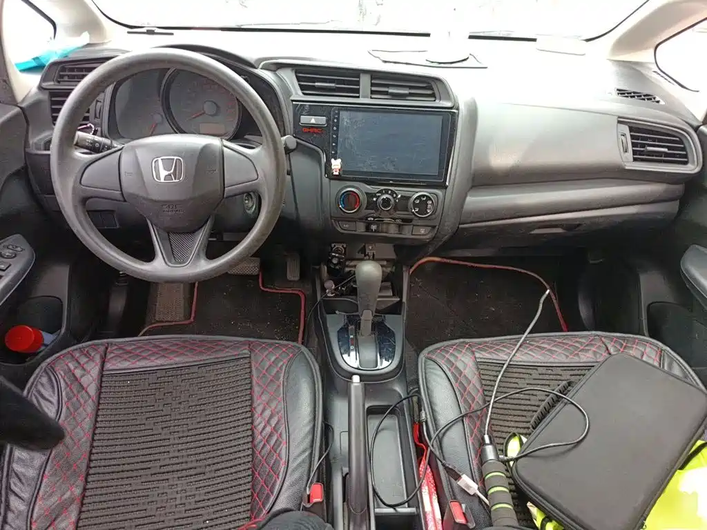 Honda Fit — миниатюра 10