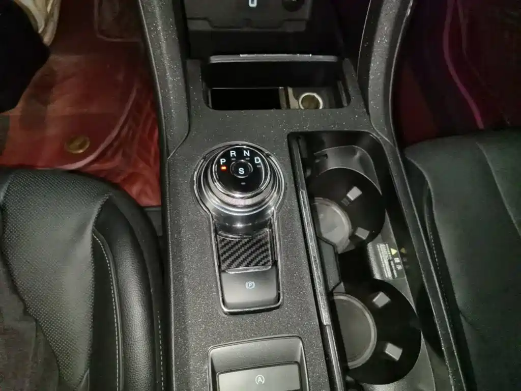 Ford Mondeo — миниатюра 14