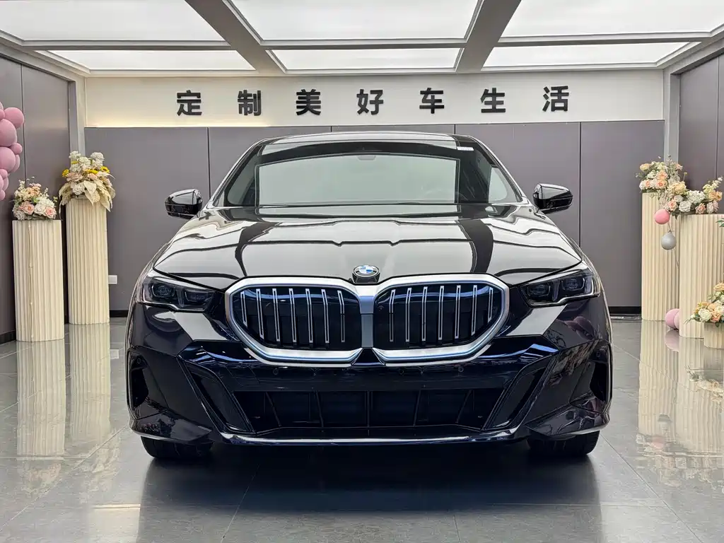 BMW 5 Series 5 2025 530Li Lead M Sport