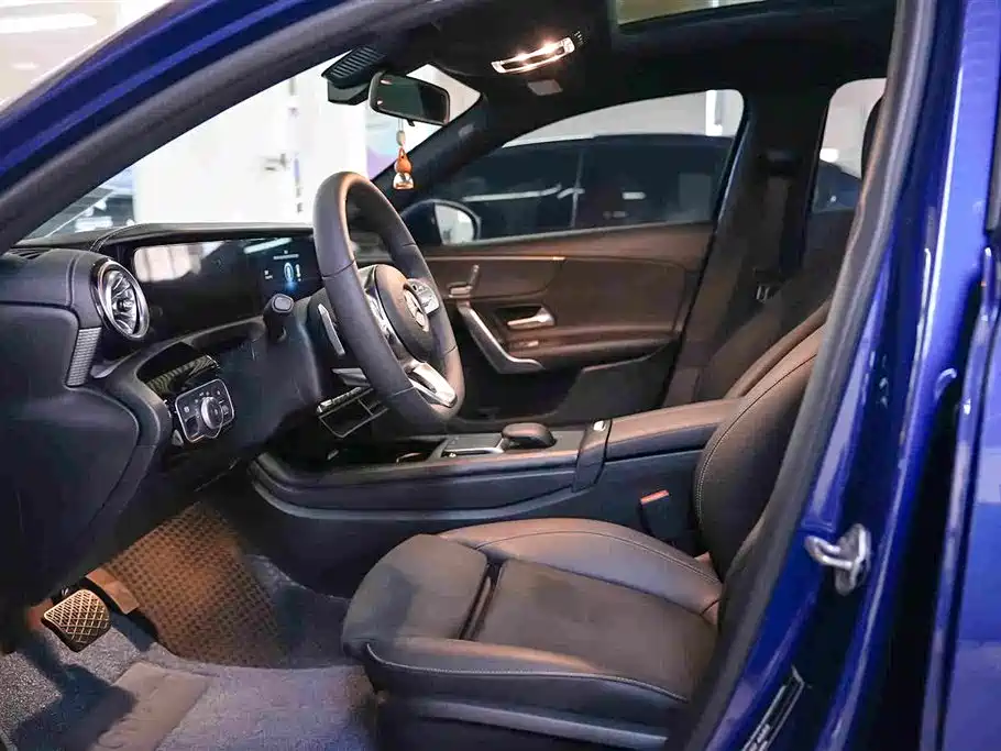 Mercedes-Benz A-Class — миниатюра 4