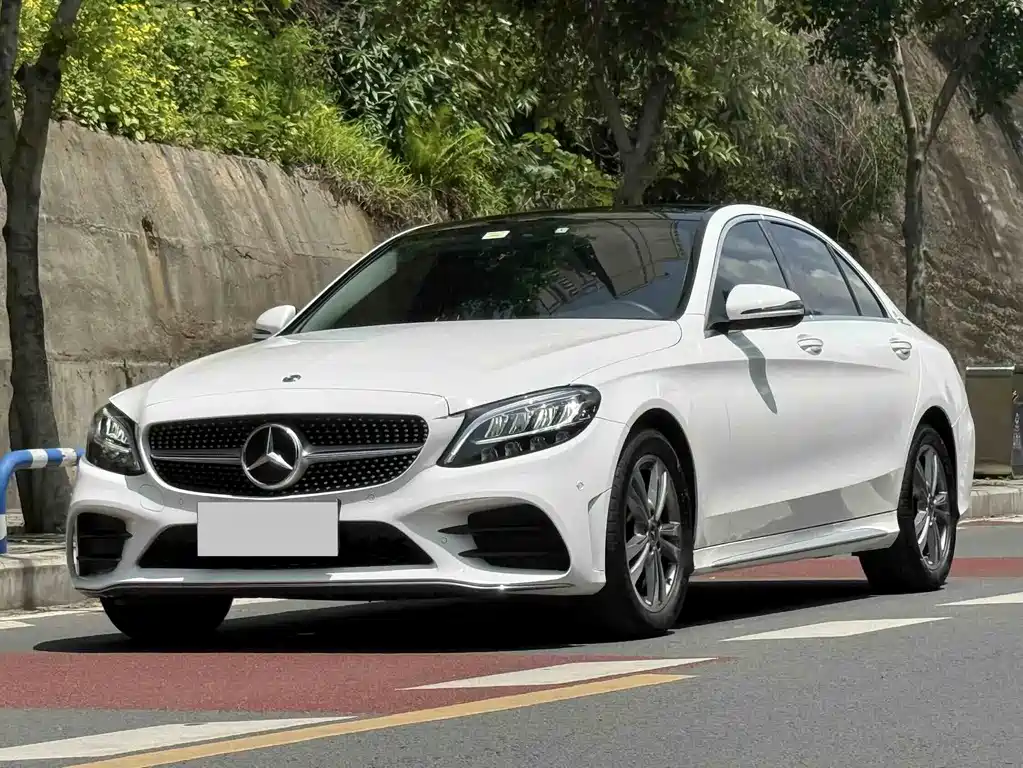 Mercedes-Benz C-Class 2021