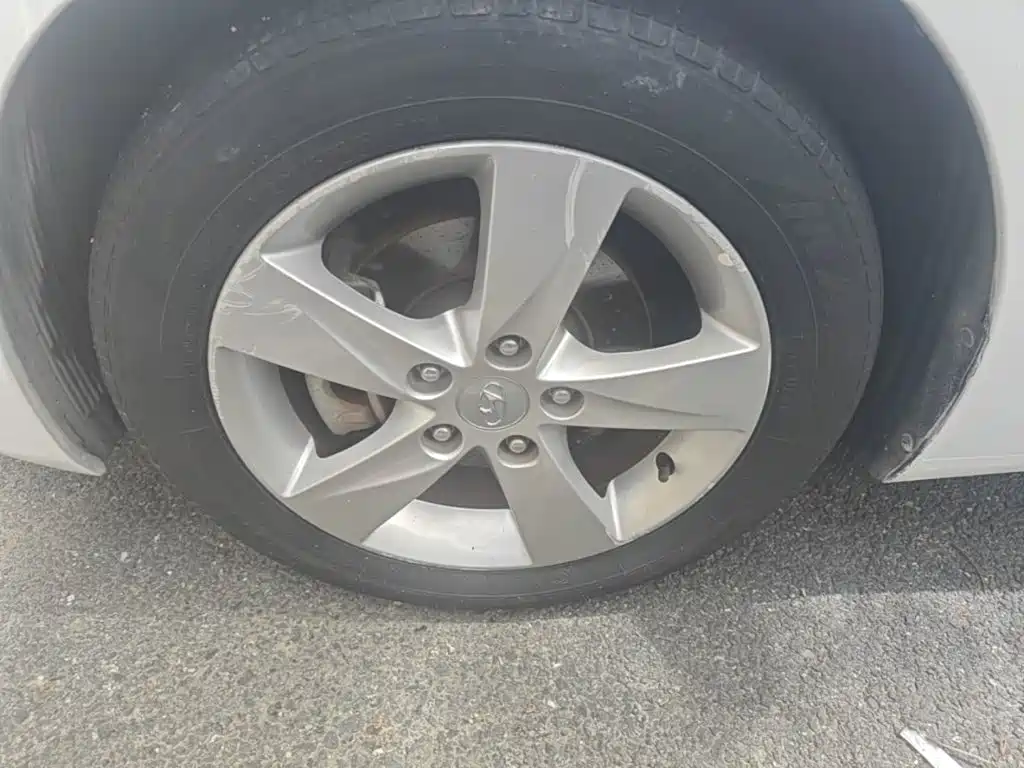 Hyundai Elantra Langdong — миниатюра 23