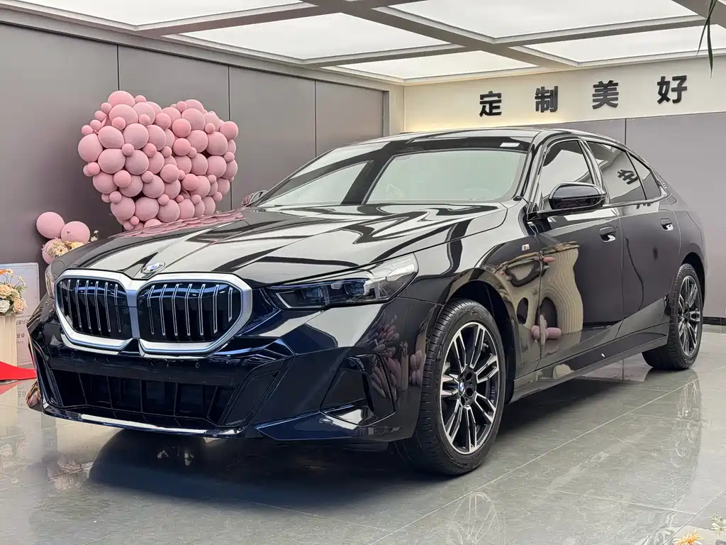 BMW 5 Series 5 2025 530Li Lead M Sport