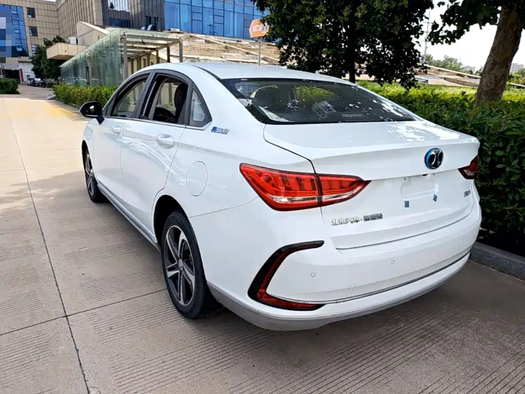 BAIC EU5 — миниатюра 5