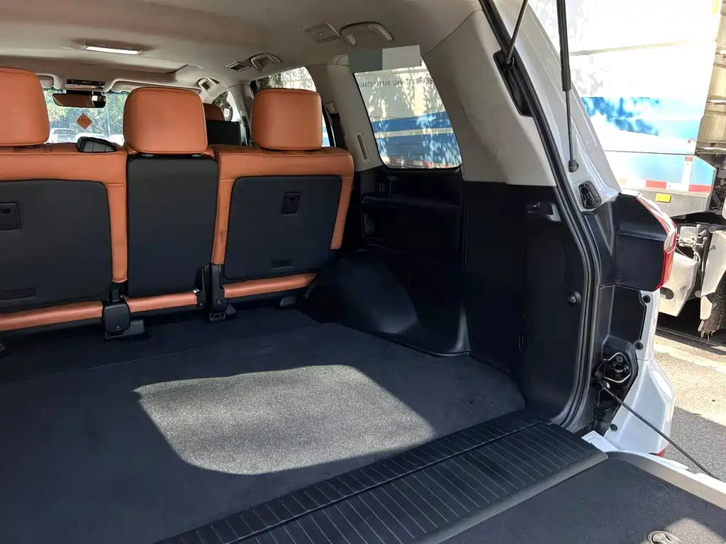 Lexus LX 2019 570