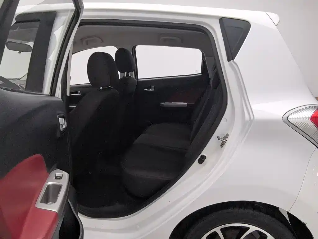 Changan BenBen — миниатюра 15