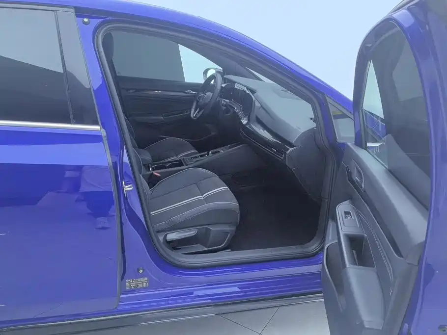 Volkswagen Golf — миниатюра 8