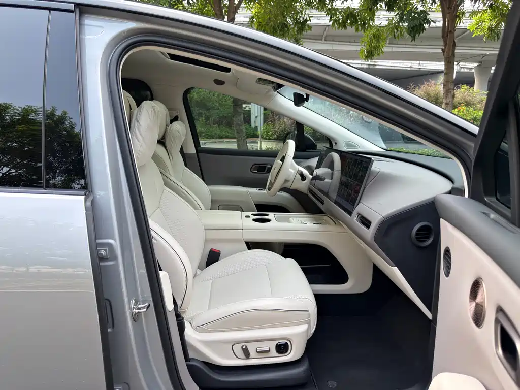 Li Auto Li i8 — миниатюра 18
