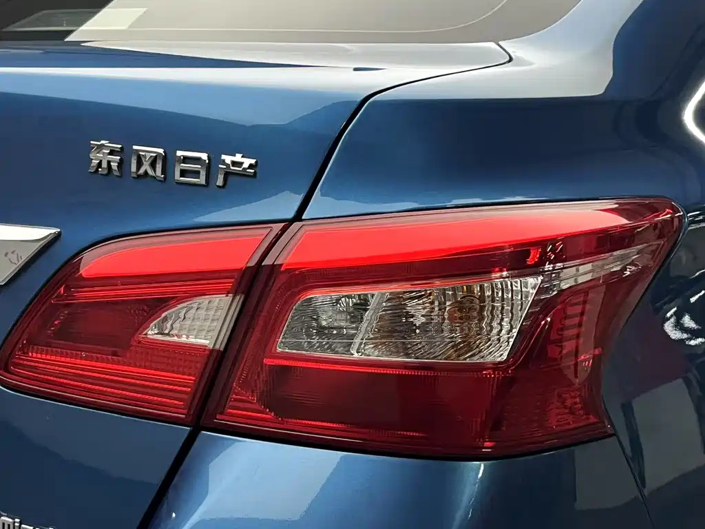 Nissan Sylphy EV — миниатюра 5