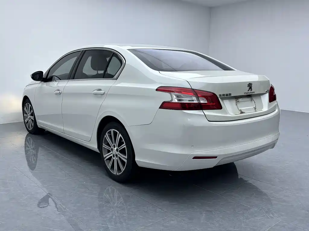 Peugeot 408 — миниатюра 12