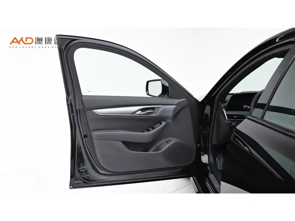 Cadillac CT5 - фото 10
