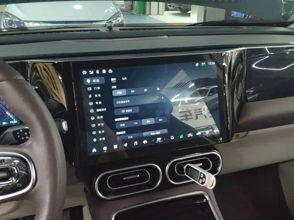 Leapmotor Leapmotor C11 — миниатюра 13