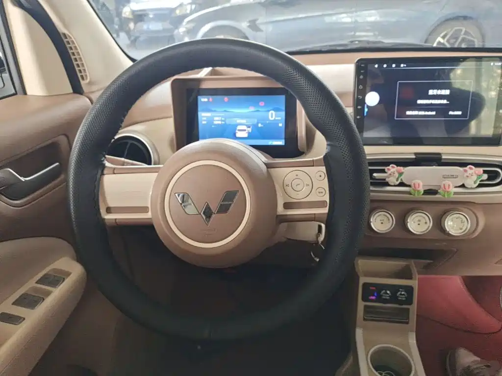 Wuling MINIEV — миниатюра 11