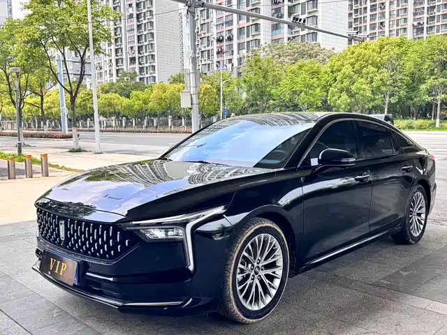 2023 Bestune B70