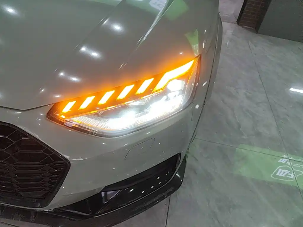 Audi A4 (Import) — миниатюра 24