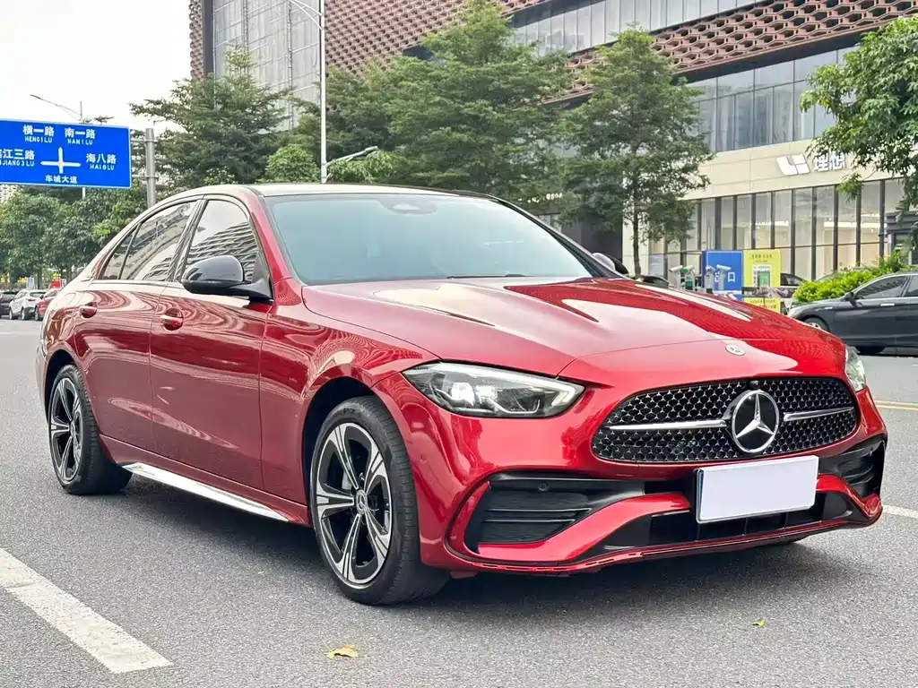 Mercedes-Benz C-Class — миниатюра 3