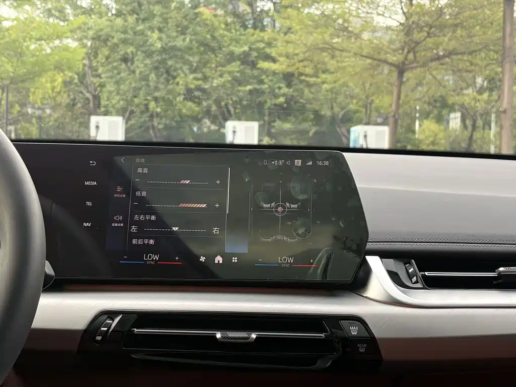 BMW X1 — миниатюра 8