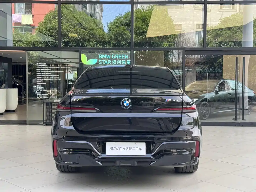 BMW i7 M70L 2023 M70L