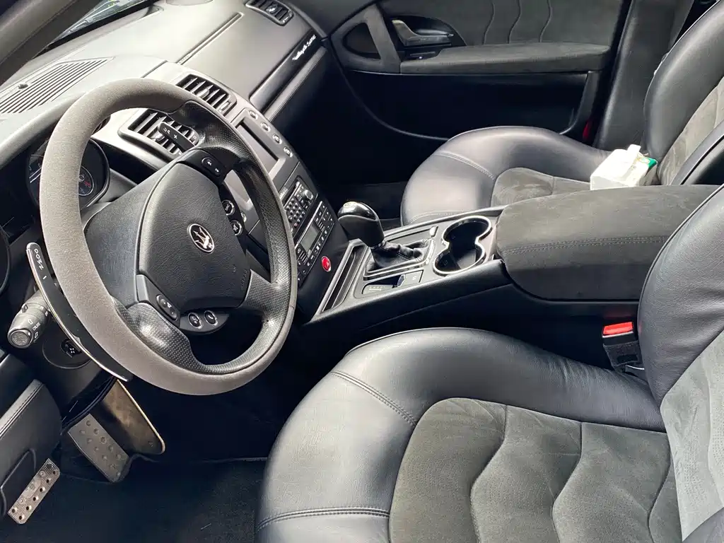 Maserati Quattroporte — миниатюра 5