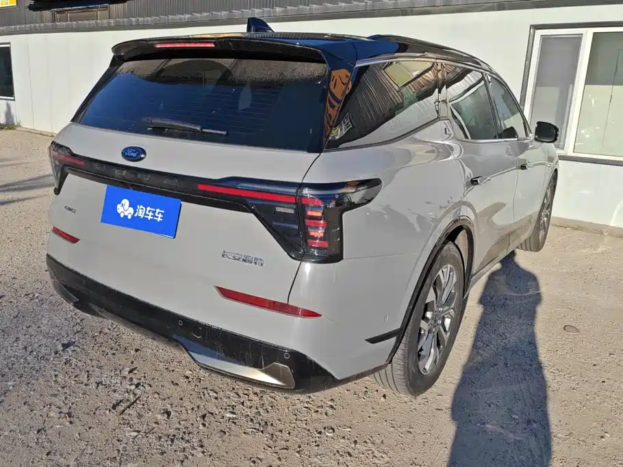 Ford Edge — миниатюра 3