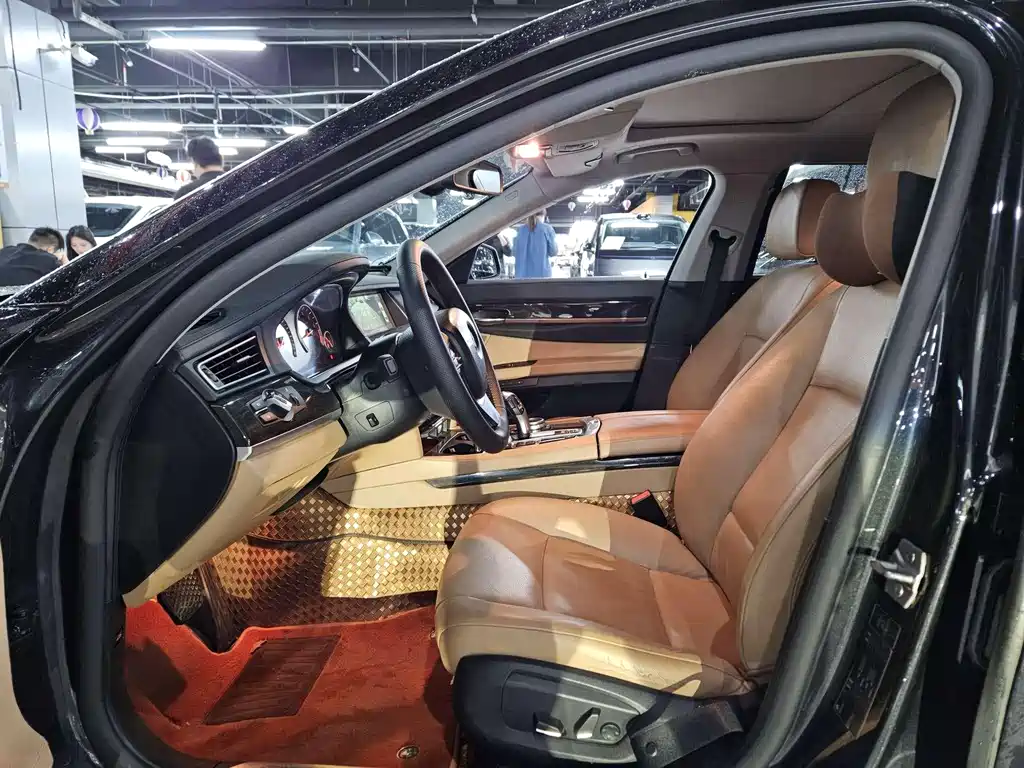 BMW 7 Series 7 2013 730Li Lead