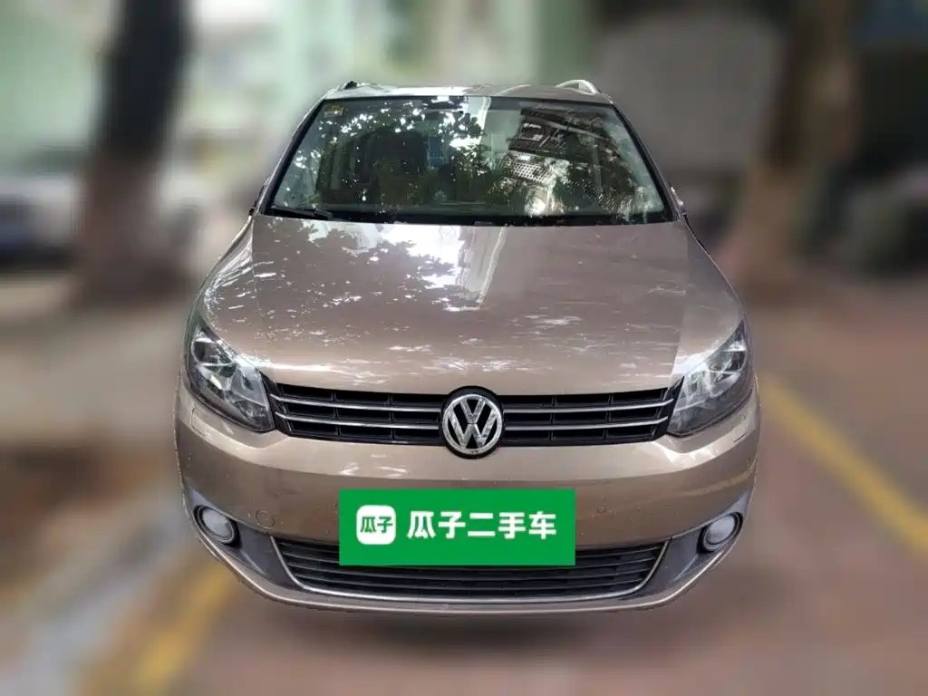 Volkswagen Touran — миниатюра 2