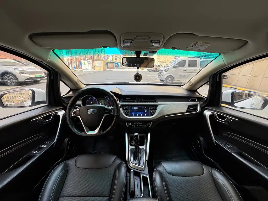 Geely Vision X3 — миниатюра 4
