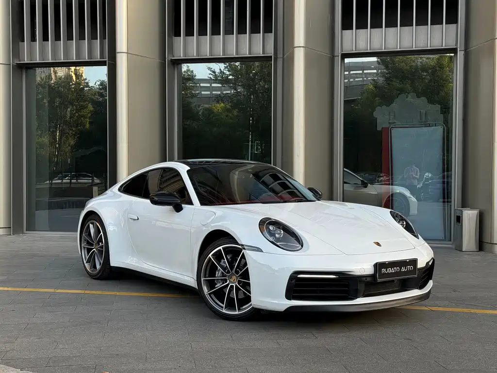 Porsche 911 2020