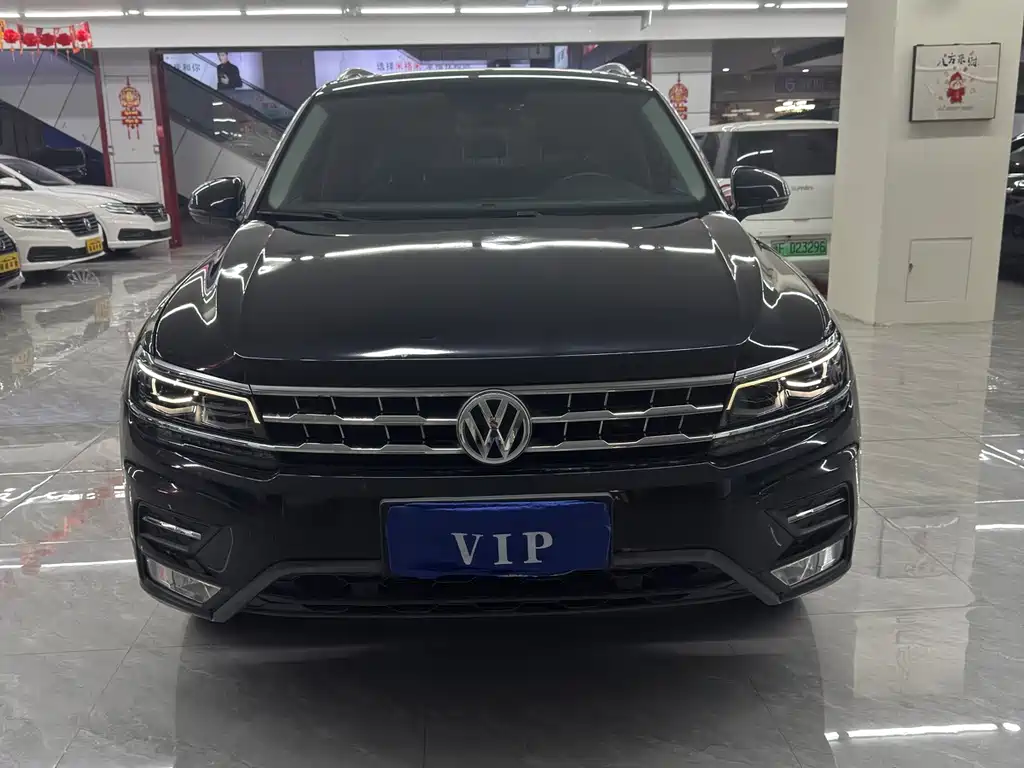 Volkswagen Tiguan L — миниатюра 2