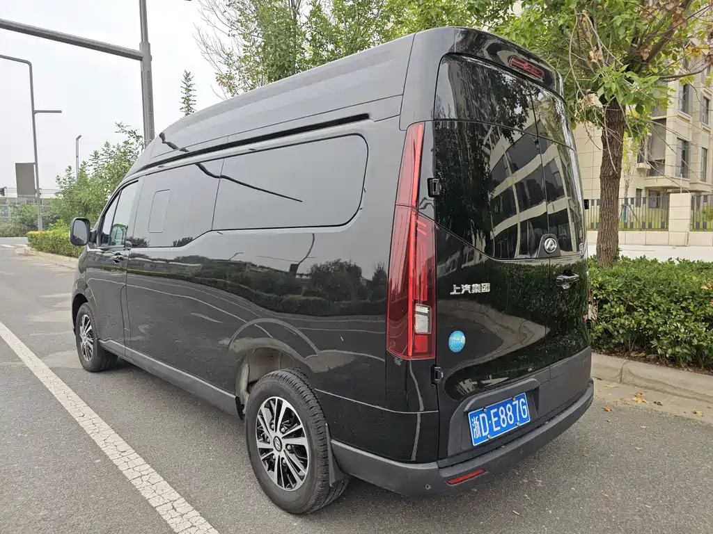 MAXUS V70 — миниатюра 4