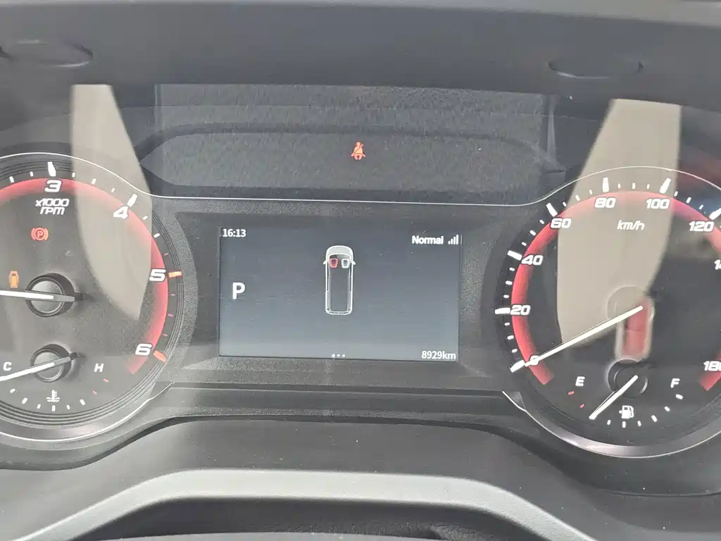 MAXUS V70 — миниатюра 16