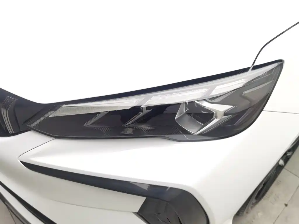 Geely Binrui — миниатюра 7