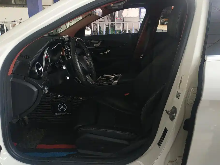 Mercedes-Benz C-Class — миниатюра 9