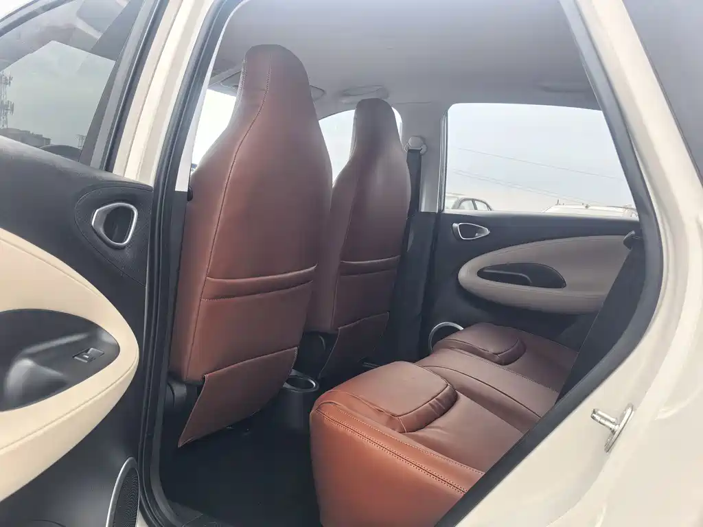Wuling Bingo — миниатюра 8