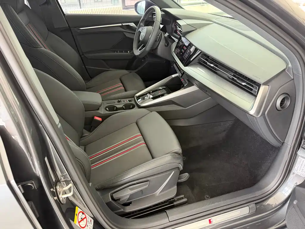 Audi A3 — миниатюра 12