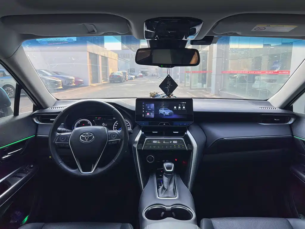 Toyota Harrier — миниатюра 8