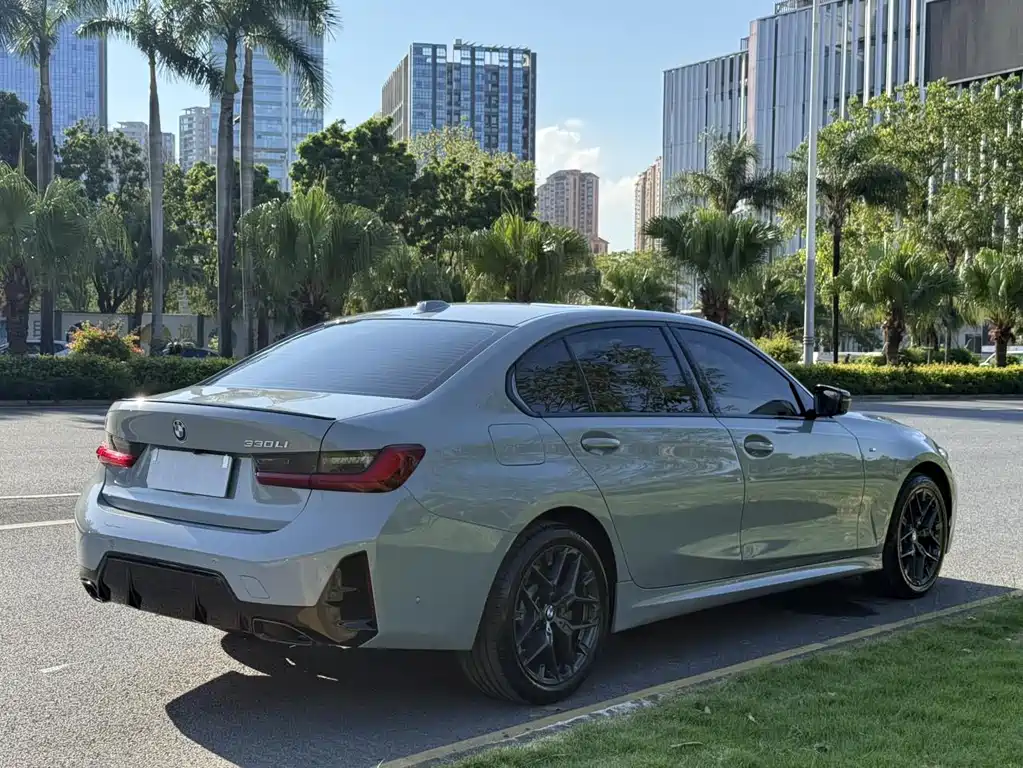BMW 3 Series 3 2025 330Li Premium M Sport