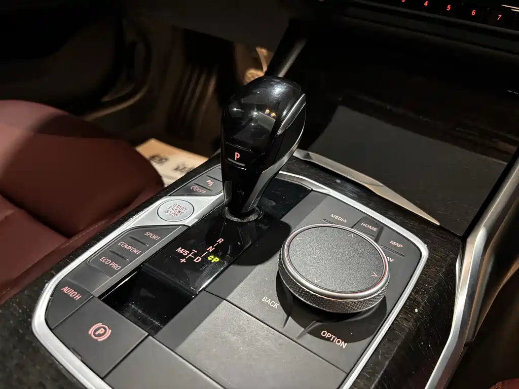 BMW 3 Series — миниатюра 16