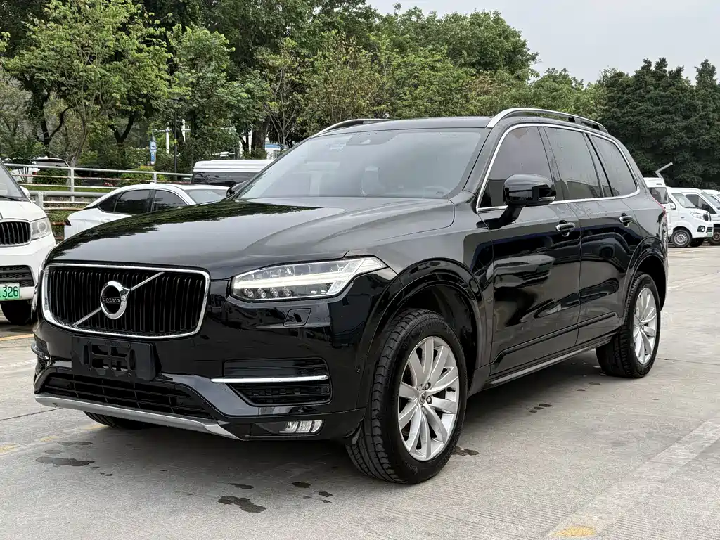Купить Volvo XC90